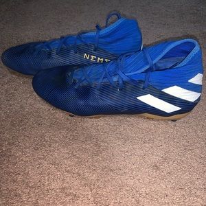 Soccer cleats